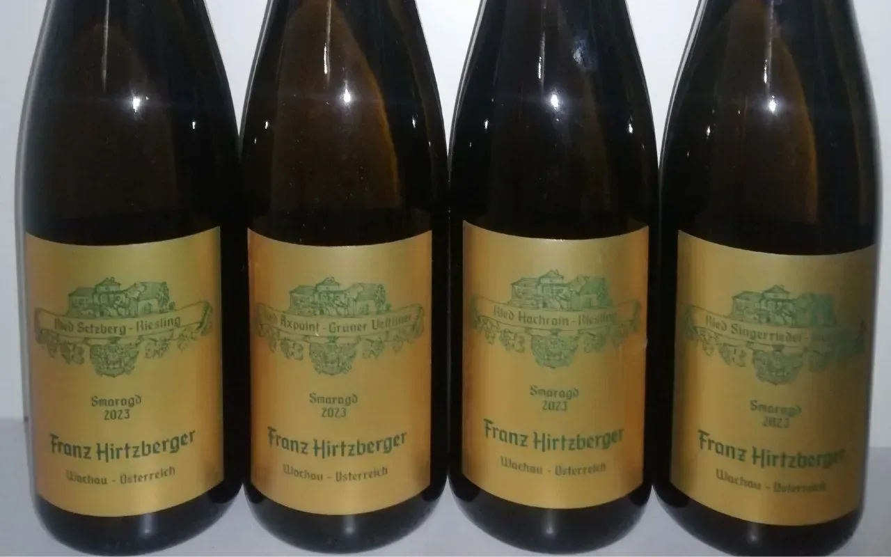 Liste ca 80fl, Wachau, DE Riesling, ein wenig Rot - image 3