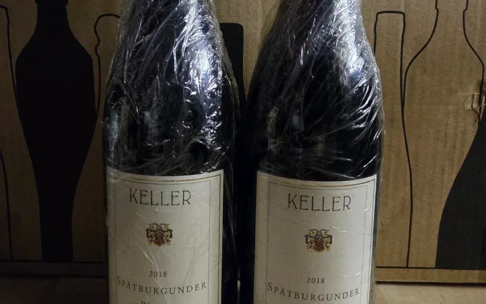 Keller Spätburgunder Reserve 2018 aus Weihnachtspaket - image 1