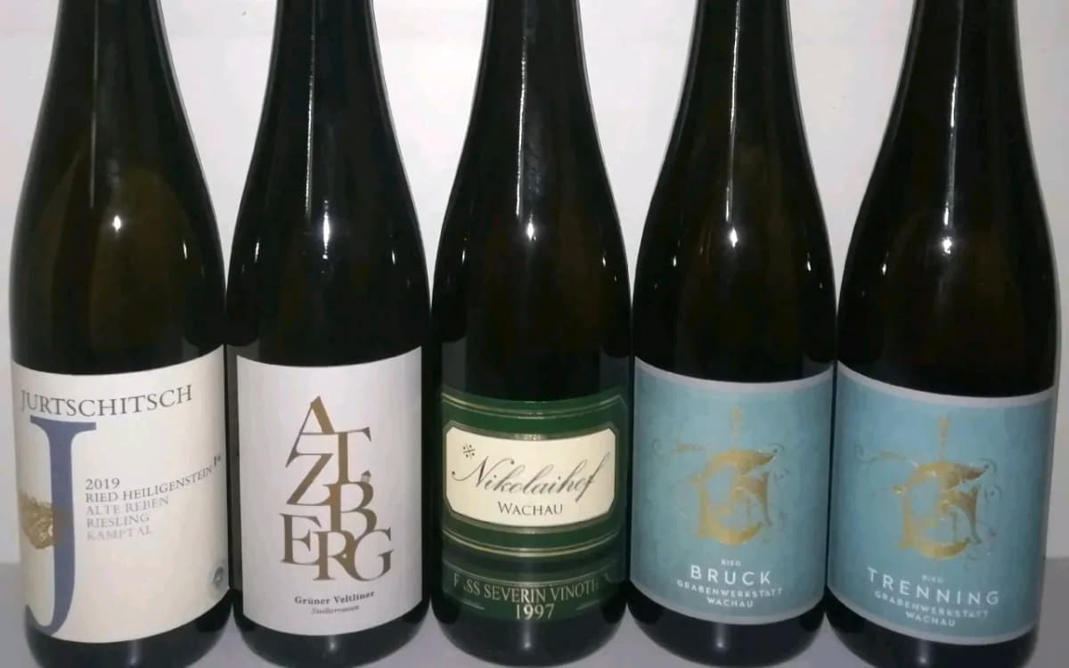 Liste ca 90fl, Wachau, DE Riesling, ein wenig Rot - image 3