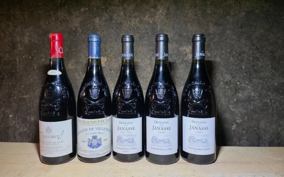 Weinpacket Rhone Chateauneuf-du-Pape
Domaine de la Janasse 2007 /2009
Clos des Papes 2006
Domaine de Beaurenard Boisrenard 2000 - image 1