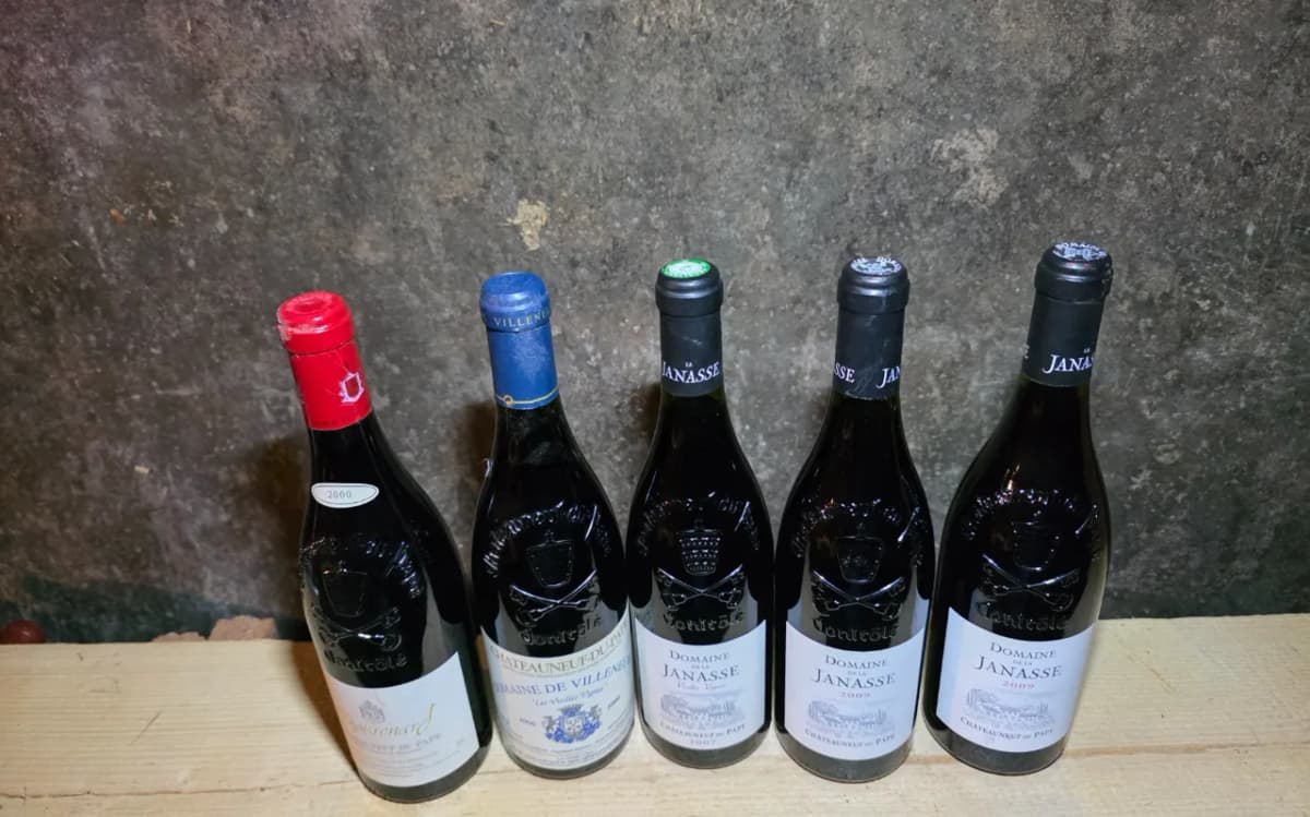 Weinpacket Rhone Chateauneuf-du-Pape
Domaine de la Janasse 2007 /2009
Clos des Papes 2006
Domaine de Beaurenard Boisrenard 2000 - image 3