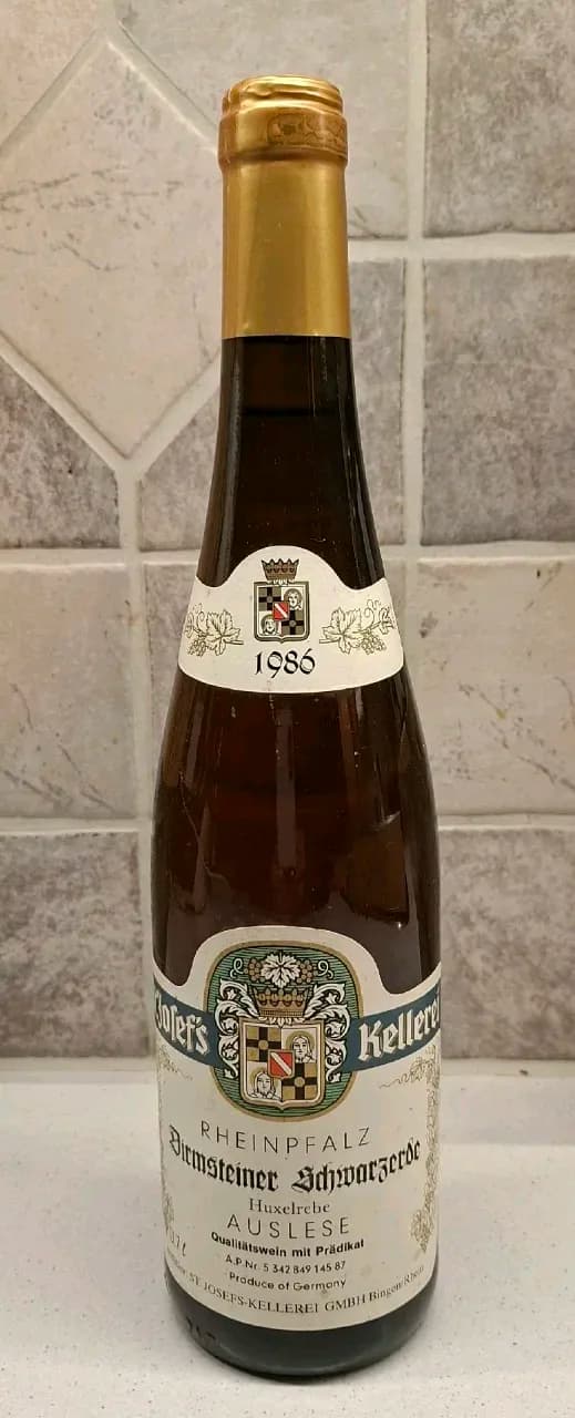 St. Josefs-Kellerei Dirmsteiner Schwarzerde Auslese (Huxelrebe) - image 1