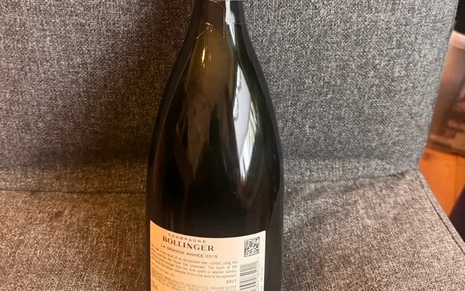 Champagne Bollinger La Grande Année - image 2